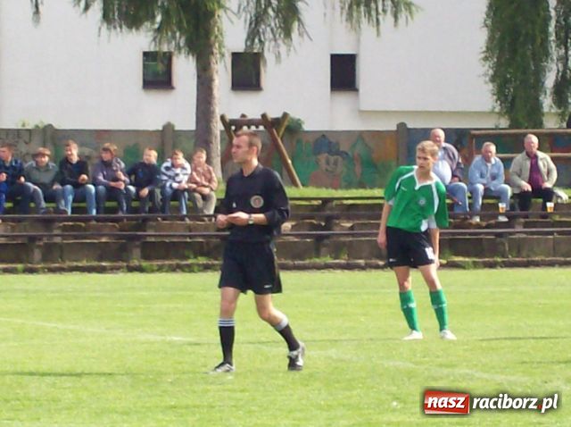 Zdjęcie w galerii na portalu naszraciborz.pl: Tworków -Turza: Polowanie na kości wiadomości z regionu