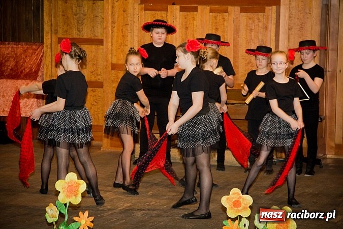 Zdjęcie w galerii na portalu naszraciborz.pl: W szkole muzycznej zapachniało wiosną wiadomości z regionu