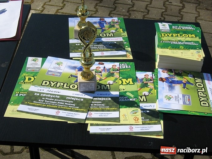 Zdjęcie w galerii na portalu naszraciborz.pl: Z podw&oacute;rka na stadion o Puchar Tymbarku - turniej w Pietrowicach Wielkich wiadomości z regionu