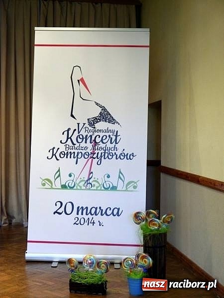 Zdjęcie w galerii na portalu naszraciborz.pl: Uczennice Państwowej Szkoły Muzycznej w Raciborzu skomponowały utw&oacute;r na skrzypce wiadomości z regionu