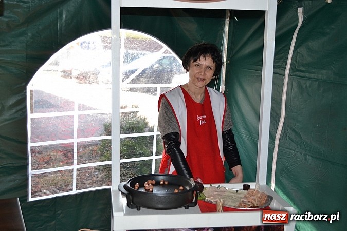 Zdjęcie w galerii na portalu naszraciborz.pl: Wielki sukces otwarcia nowej filii Wędzarni w Raciborzu przy ul. Opawskiej 124 a wiadomości z regionu