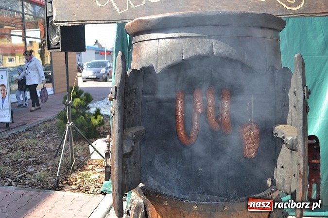 Zdjęcie w galerii na portalu naszraciborz.pl: Wielki sukces otwarcia nowej filii Wędzarni w Raciborzu przy ul. Opawskiej 124 a wiadomości z regionu