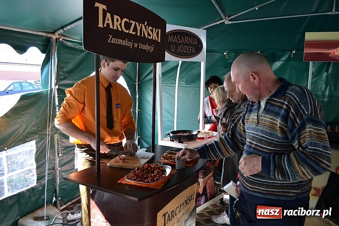 Zdjęcie w galerii na portalu naszraciborz.pl: Wielki sukces otwarcia nowej filii Wędzarni w Raciborzu przy ul. Opawskiej 124 a wiadomości z regionu