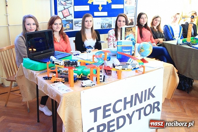 Zdjęcie w galerii na portalu naszraciborz.pl: Jeśli wagary, to tylko w Ekonomiku! wiadomości z regionu