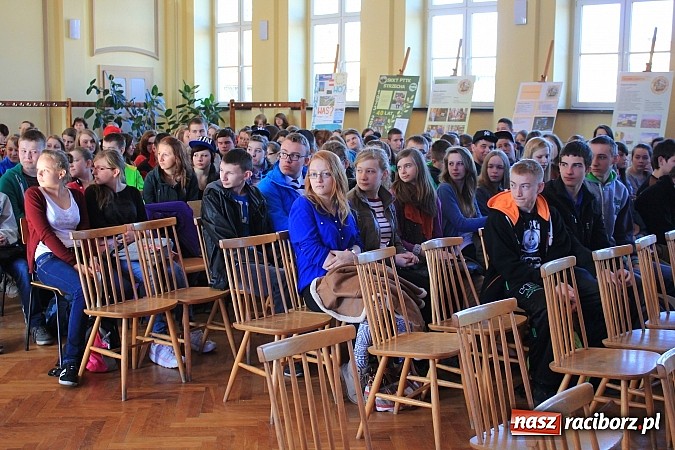 Zdjęcie w galerii na portalu naszraciborz.pl: Jeśli wagary, to tylko w Ekonomiku! wiadomości z regionu