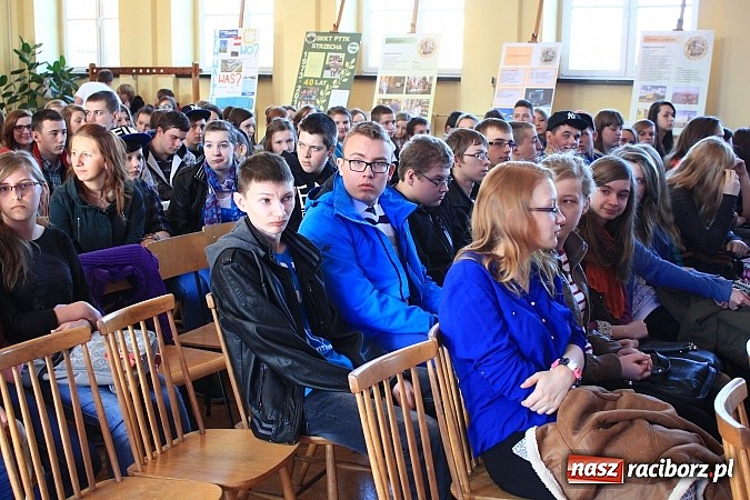 Zdjęcie w galerii na portalu naszraciborz.pl: Jeśli wagary, to tylko w Ekonomiku! wiadomości z regionu