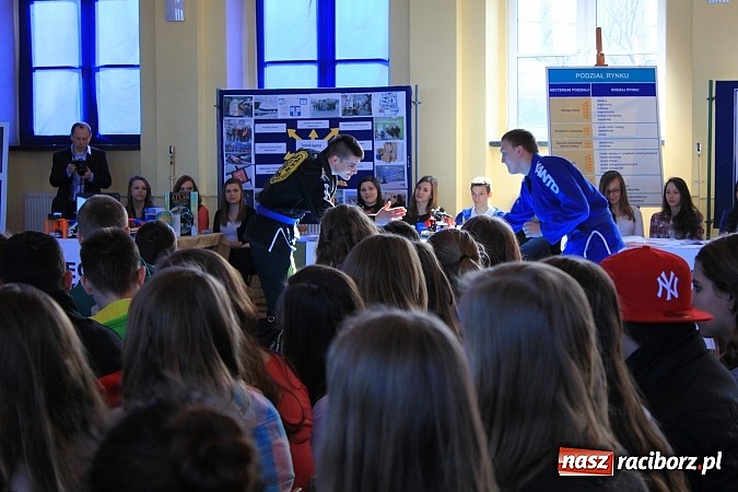 Zdjęcie w galerii na portalu naszraciborz.pl: Jeśli wagary, to tylko w Ekonomiku! wiadomości z regionu