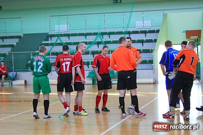 Zdjęcie w galerii na portalu naszraciborz.pl: Służby mundurowe rywalizowały w Arenie Rafako o puchar komendanta ŚMOSG wiadomości z regionu