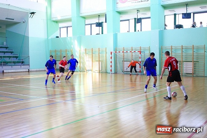 Zdjęcie w galerii na portalu naszraciborz.pl: Służby mundurowe rywalizowały w Arenie Rafako o puchar komendanta ŚMOSG wiadomości z regionu