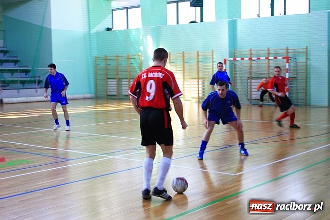 Zdjęcie w galerii na portalu naszraciborz.pl: Służby mundurowe rywalizowały w Arenie Rafako o puchar komendanta ŚMOSG wiadomości z regionu