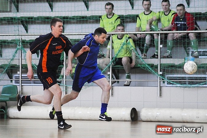 Zdjęcie w galerii na portalu naszraciborz.pl: Służby mundurowe rywalizowały w Arenie Rafako o puchar komendanta ŚMOSG wiadomości z regionu