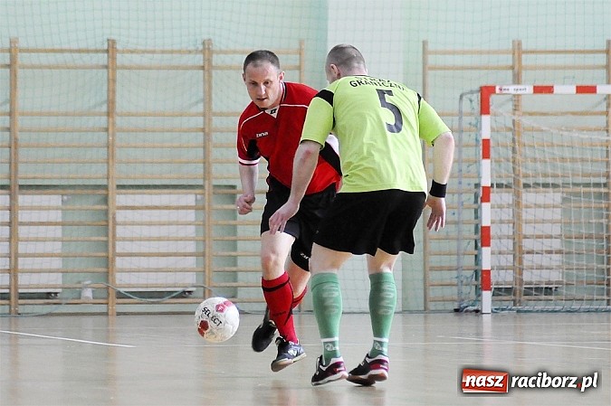 Zdjęcie w galerii na portalu naszraciborz.pl: Służby mundurowe rywalizowały w Arenie Rafako o puchar komendanta ŚMOSG wiadomości z regionu