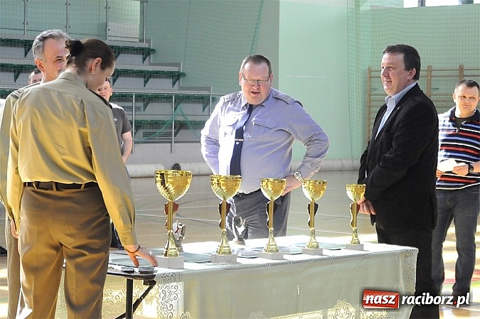 Zdjęcie w galerii na portalu naszraciborz.pl: Służby mundurowe rywalizowały w Arenie Rafako o puchar komendanta ŚMOSG wiadomości z regionu