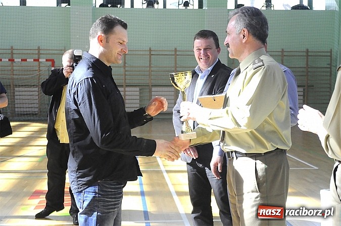 Zdjęcie w galerii na portalu naszraciborz.pl: Służby mundurowe rywalizowały w Arenie Rafako o puchar komendanta ŚMOSG wiadomości z regionu