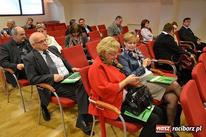 Zdjęcie w galerii na portalu naszraciborz.pl: O wsparciu dla przedsiębiorców na zamku wiadomości z regionu