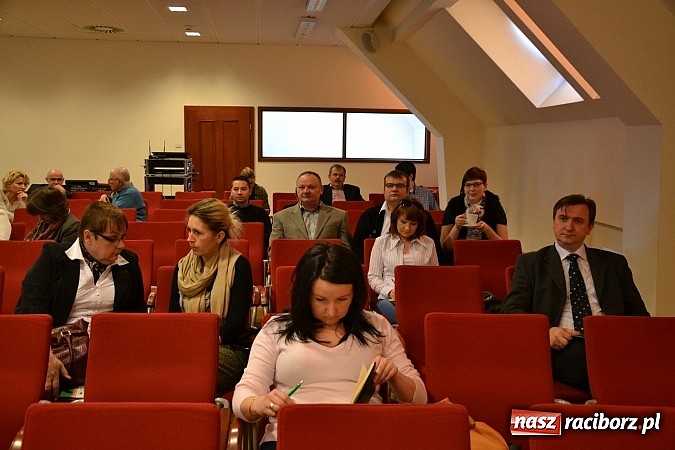 Zdjęcie w galerii na portalu naszraciborz.pl: O wsparciu dla przedsiębiorców na zamku wiadomości z regionu