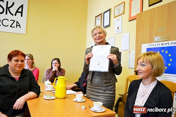 Zdjęcie w galerii na portalu naszraciborz.pl: RIG wspiera potrzebujących. Dziś przekazano fundusze z XIII edycji Gwiazdki Serc wiadomości z regionu