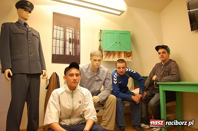 Zdjęcie w galerii na portalu naszraciborz.pl: Zamkowe powitanie wiosny wiadomości z regionu