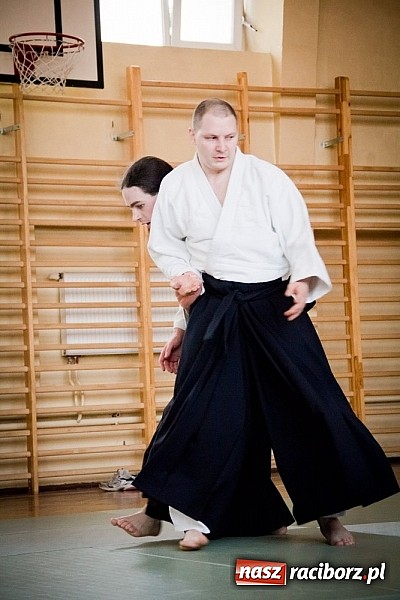 Zdjęcie w galerii na portalu naszraciborz.pl: Dzień Wagarowicza w I LO z lekcją samoobrony  wiadomości z regionu