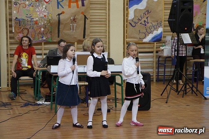 Zdjęcie w galerii na portalu naszraciborz.pl: V Konkurs Młodych Talent&oacute;w w ZSOMS wiadomości z regionu
