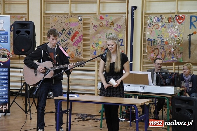 Zdjęcie w galerii na portalu naszraciborz.pl: V Konkurs Młodych Talent&oacute;w w ZSOMS wiadomości z regionu