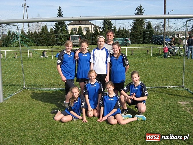 Zdjęcie w galerii na portalu naszraciborz.pl: Z podw&oacute;rka na stadion o Puchar Tymbarku - dzień drugi wiadomości z regionu