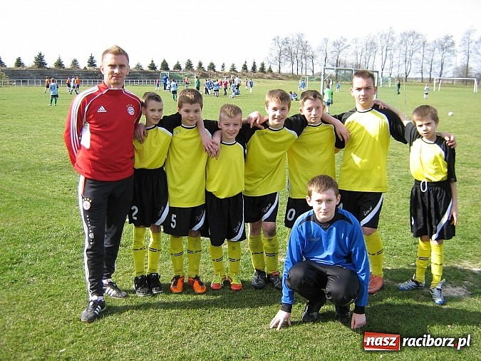 Zdjęcie w galerii na portalu naszraciborz.pl: Z podw&oacute;rka na stadion o Puchar Tymbarku - dzień drugi wiadomości z regionu
