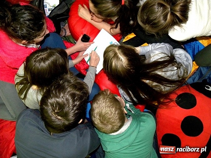 Zdjęcie w galerii na portalu naszraciborz.pl: III Noc kina francuskiego w raciborskiej książnicy wiadomości z regionu