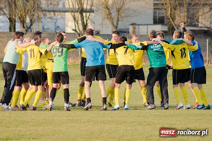 Zdjęcie w galerii na portalu naszraciborz.pl: Runda wiosenna ruszyła. Nieudana inauguracja KS Rafako wiadomości z regionu