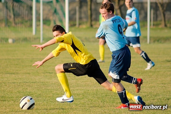 Zdjęcie w galerii na portalu naszraciborz.pl: Runda wiosenna ruszyła. Nieudana inauguracja KS Rafako wiadomości z regionu