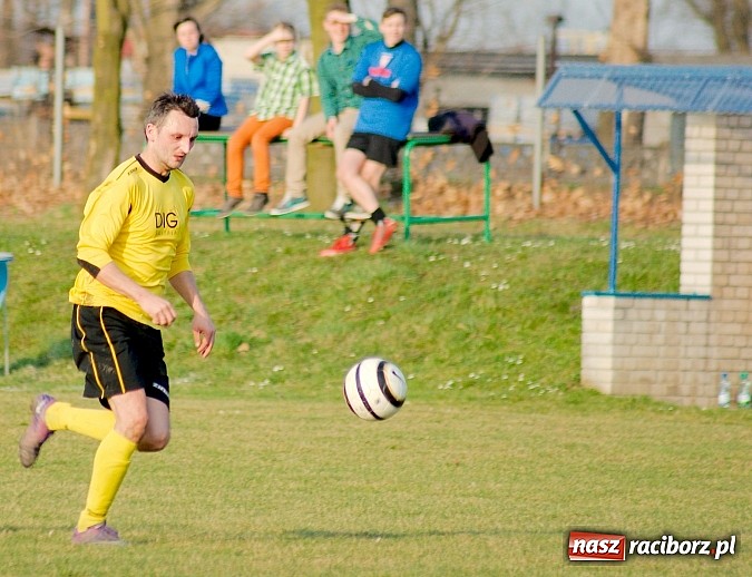 Zdjęcie w galerii na portalu naszraciborz.pl: Runda wiosenna ruszyła. Nieudana inauguracja KS Rafako wiadomości z regionu