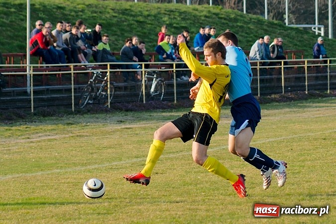 Zdjęcie w galerii na portalu naszraciborz.pl: Runda wiosenna ruszyła. Nieudana inauguracja KS Rafako wiadomości z regionu