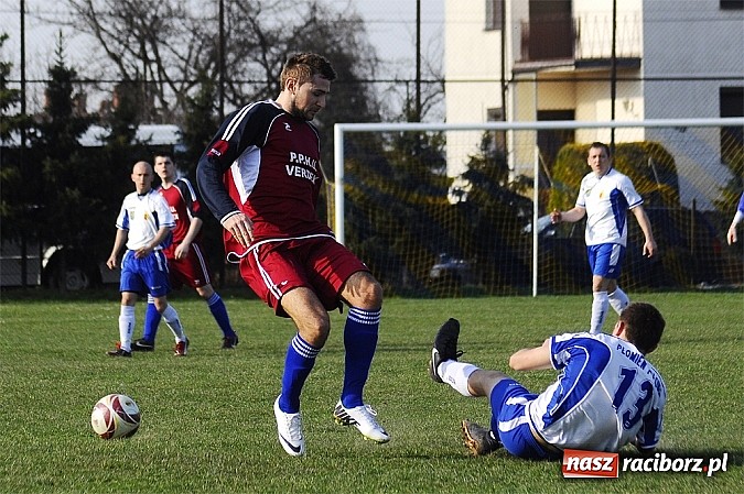 Zdjęcie w galerii na portalu naszraciborz.pl: Przegrana Krzyżanowic na początek rundy wiosennej wiadomości z regionu