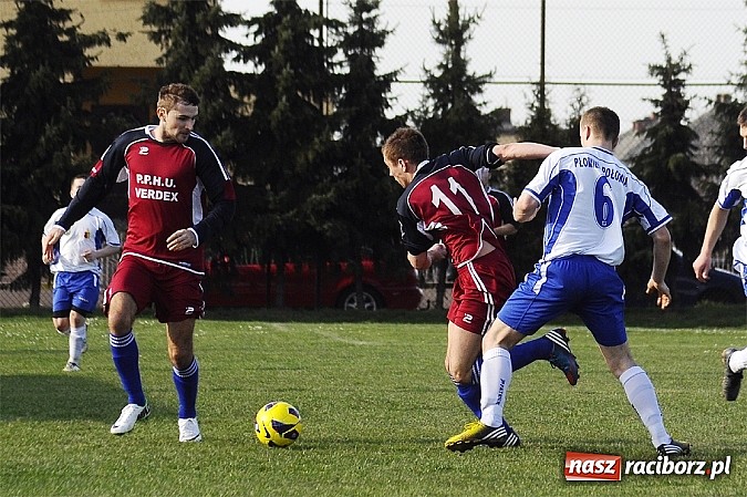 Zdjęcie w galerii na portalu naszraciborz.pl: Przegrana Krzyżanowic na początek rundy wiosennej wiadomości z regionu