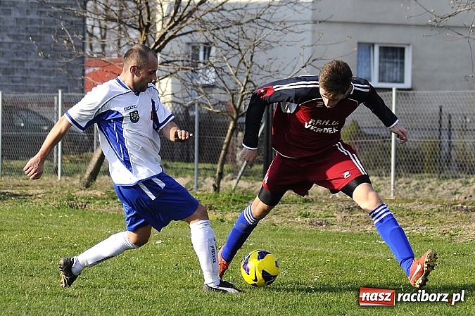 Zdjęcie w galerii na portalu naszraciborz.pl: Przegrana Krzyżanowic na początek rundy wiosennej wiadomości z regionu