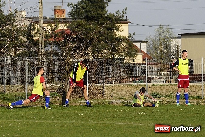 Zdjęcie w galerii na portalu naszraciborz.pl: Przegrana Krzyżanowic na początek rundy wiosennej wiadomości z regionu