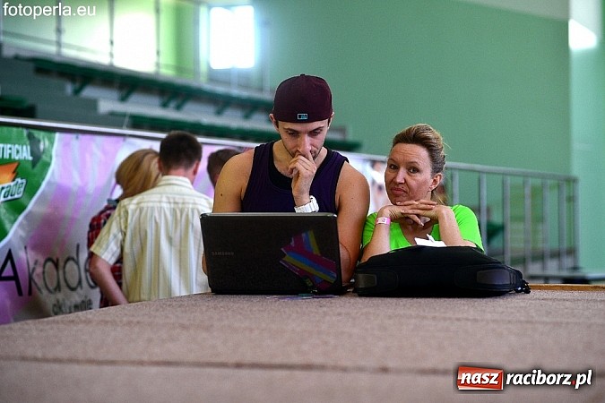 Zdjęcie w galerii na portalu naszraciborz.pl: Maraton zumby w Arenie Rafako wiadomości z regionu