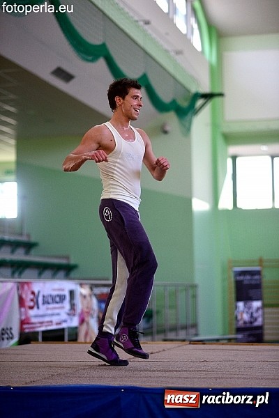 Zdjęcie w galerii na portalu naszraciborz.pl: Maraton zumby w Arenie Rafako wiadomości z regionu