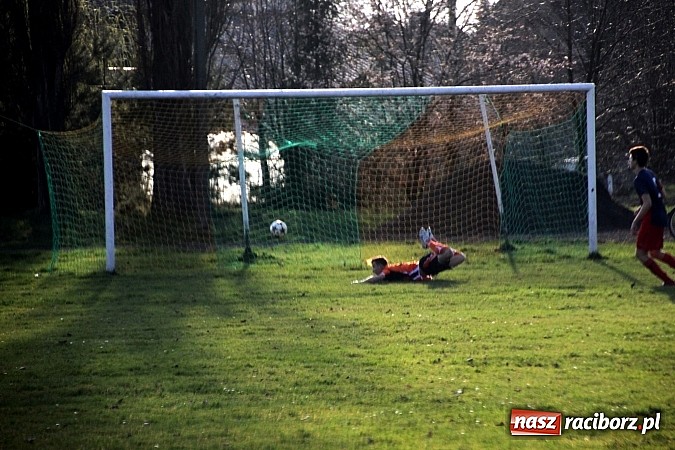 Zdjęcie w galerii na portalu naszraciborz.pl: Remis w pojedynku Wojnowic ze Szczerbicami  wiadomości z regionu