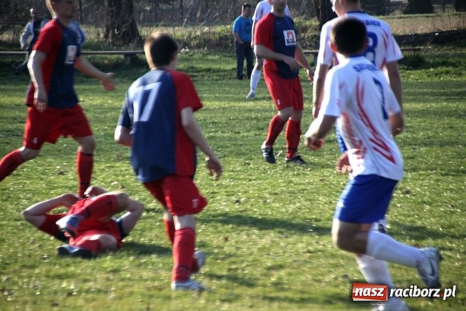 Zdjęcie w galerii na portalu naszraciborz.pl: Remis w pojedynku Wojnowic ze Szczerbicami  wiadomości z regionu