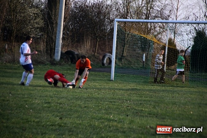 Zdjęcie w galerii na portalu naszraciborz.pl: Remis w pojedynku Wojnowic ze Szczerbicami  wiadomości z regionu