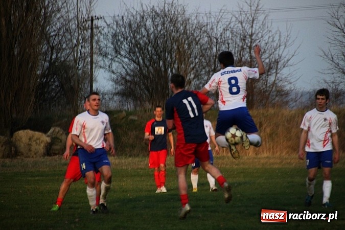 Zdjęcie w galerii na portalu naszraciborz.pl: Remis w pojedynku Wojnowic ze Szczerbicami  wiadomości z regionu