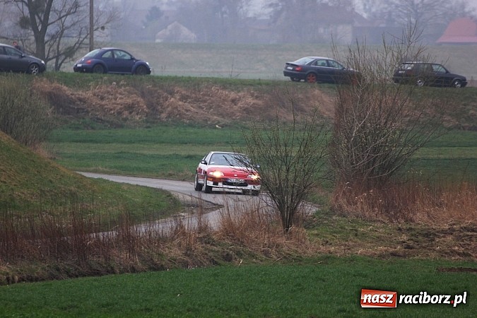 Zdjęcie w galerii na portalu naszraciborz.pl: Amatorski Rajd Samochodowy w Kuźni Raciborskiej wiadomości z regionu