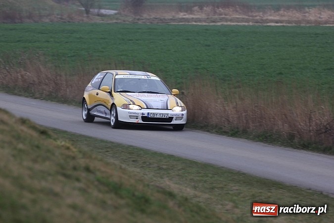 Zdjęcie w galerii na portalu naszraciborz.pl: Amatorski Rajd Samochodowy w Kuźni Raciborskiej wiadomości z regionu