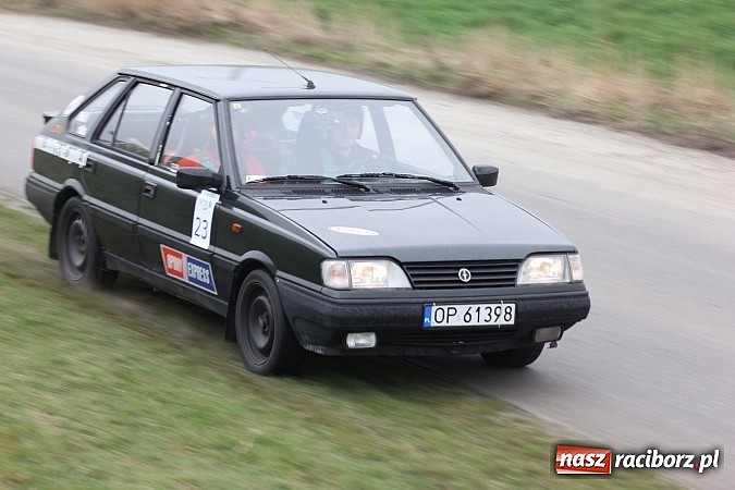 Zdjęcie w galerii na portalu naszraciborz.pl: Amatorski Rajd Samochodowy w Kuźni Raciborskiej wiadomości z regionu