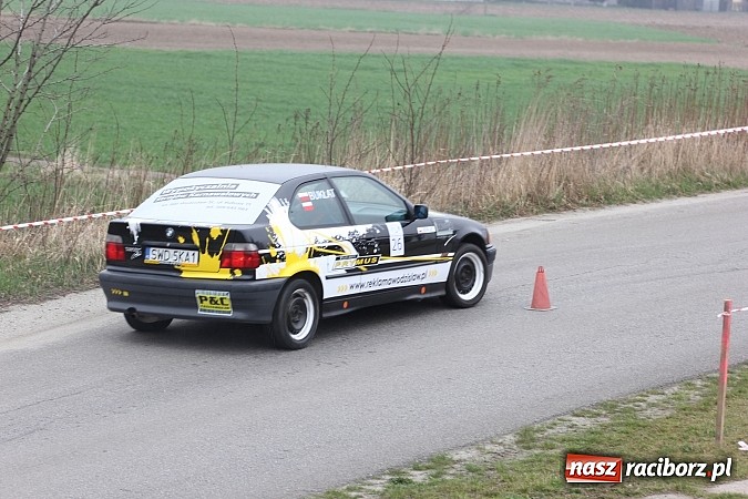 Zdjęcie w galerii na portalu naszraciborz.pl: Amatorski Rajd Samochodowy w Kuźni Raciborskiej wiadomości z regionu