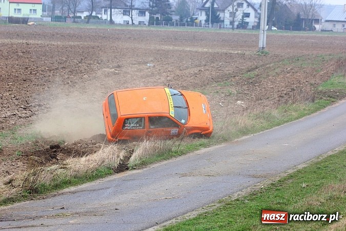 Zdjęcie w galerii na portalu naszraciborz.pl: Amatorski Rajd Samochodowy w Kuźni Raciborskiej wiadomości z regionu