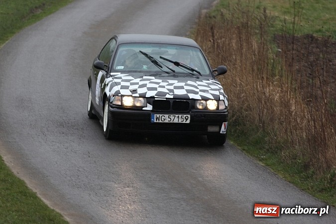 Zdjęcie w galerii na portalu naszraciborz.pl: Amatorski Rajd Samochodowy w Kuźni Raciborskiej wiadomości z regionu