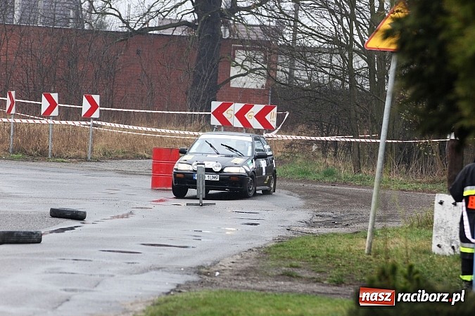 Zdjęcie w galerii na portalu naszraciborz.pl: Amatorski Rajd Samochodowy w Kuźni Raciborskiej wiadomości z regionu