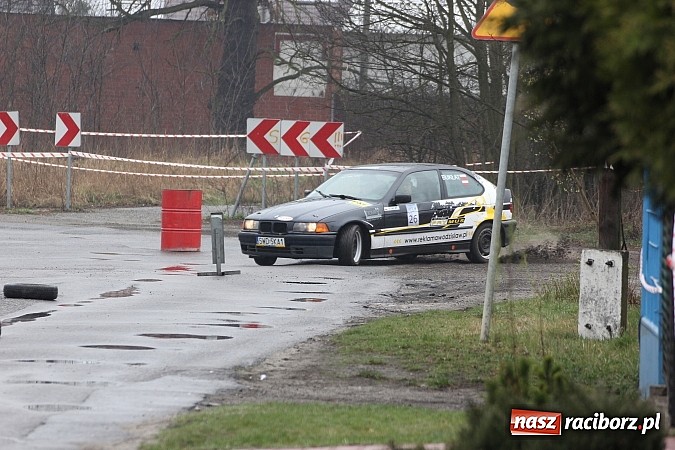 Zdjęcie w galerii na portalu naszraciborz.pl: Amatorski Rajd Samochodowy w Kuźni Raciborskiej wiadomości z regionu